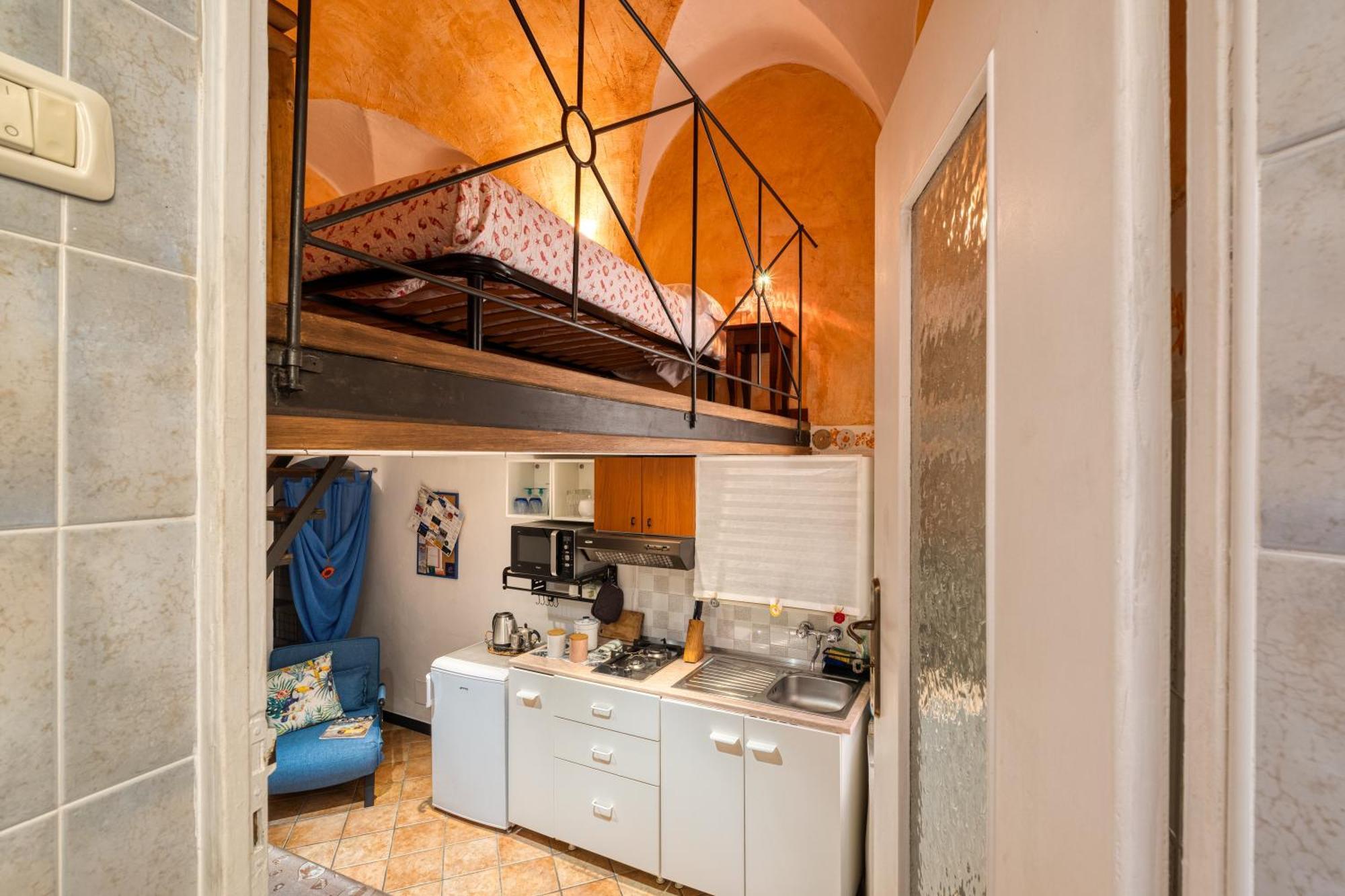 Mini Accommodation In Sanremo Liguria Exteriör bild