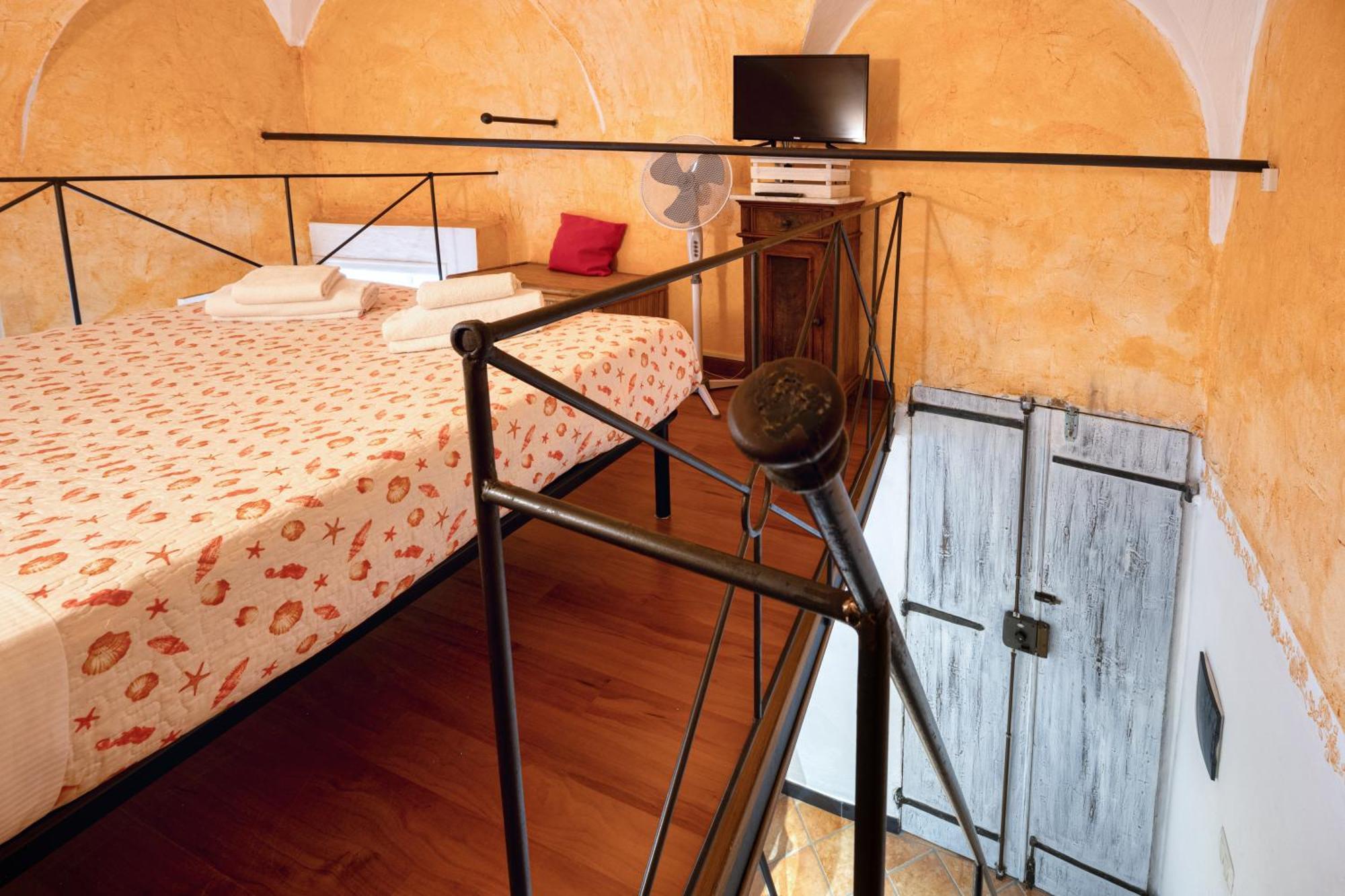 Mini Accommodation In Sanremo Liguria Exteriör bild